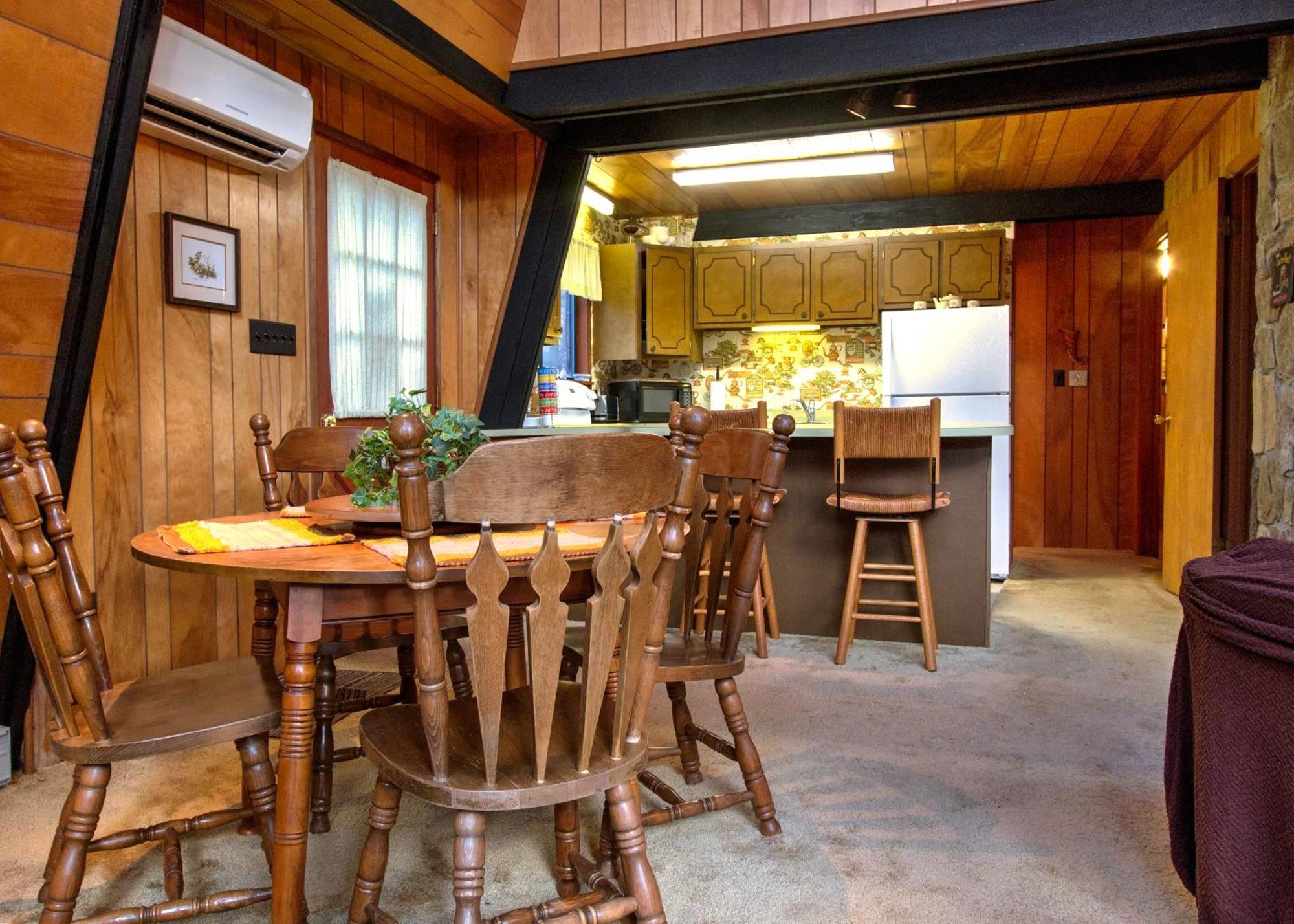 Mt Mitchell Cabin Rentals Burnsville Rom bilde