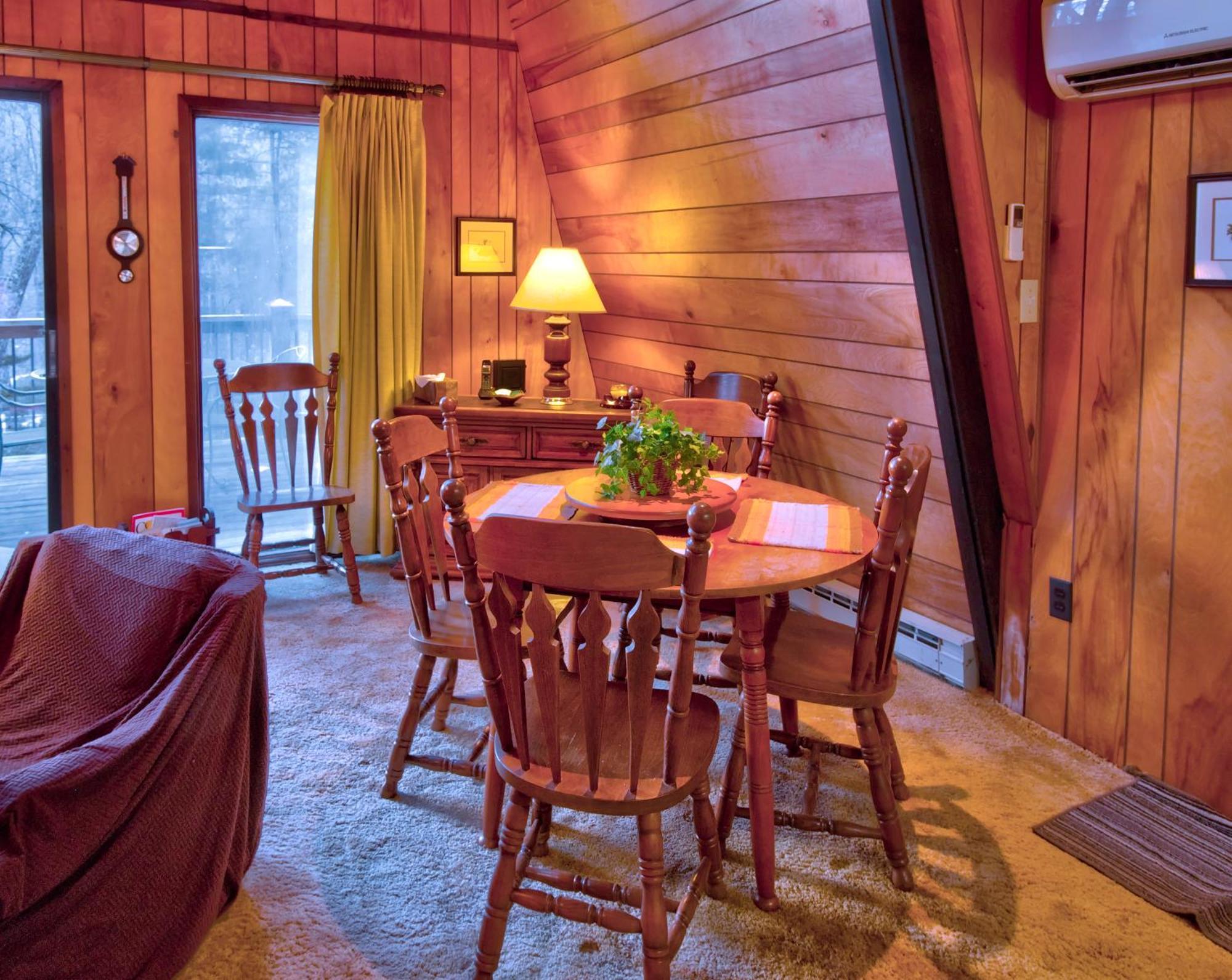 Mt Mitchell Cabin Rentals Burnsville Rom bilde