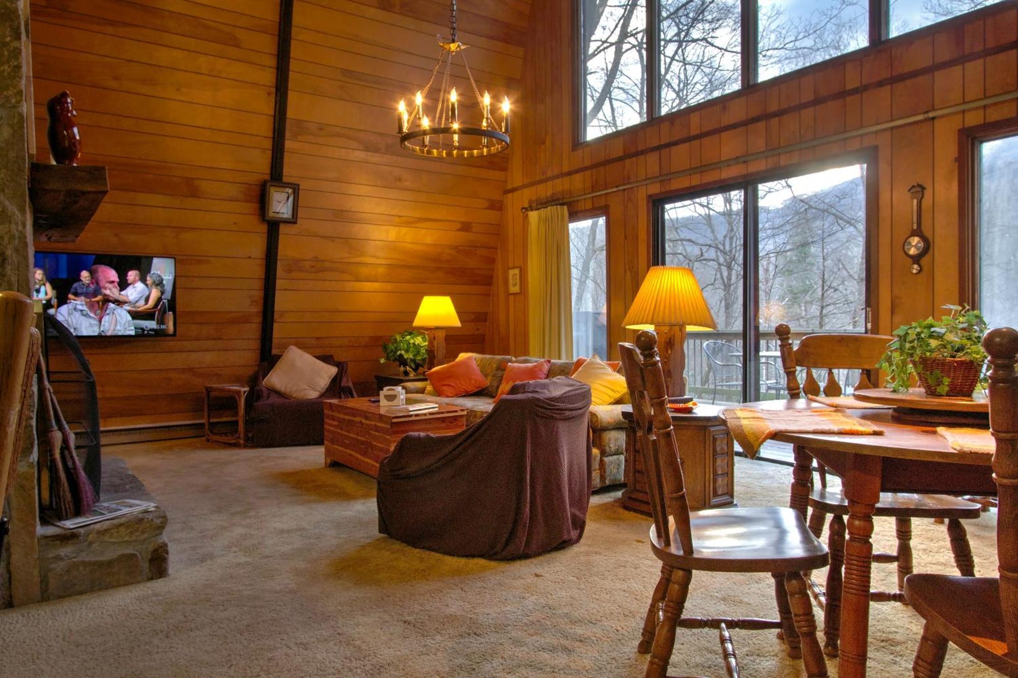 Mt Mitchell Cabin Rentals Burnsville Rom bilde