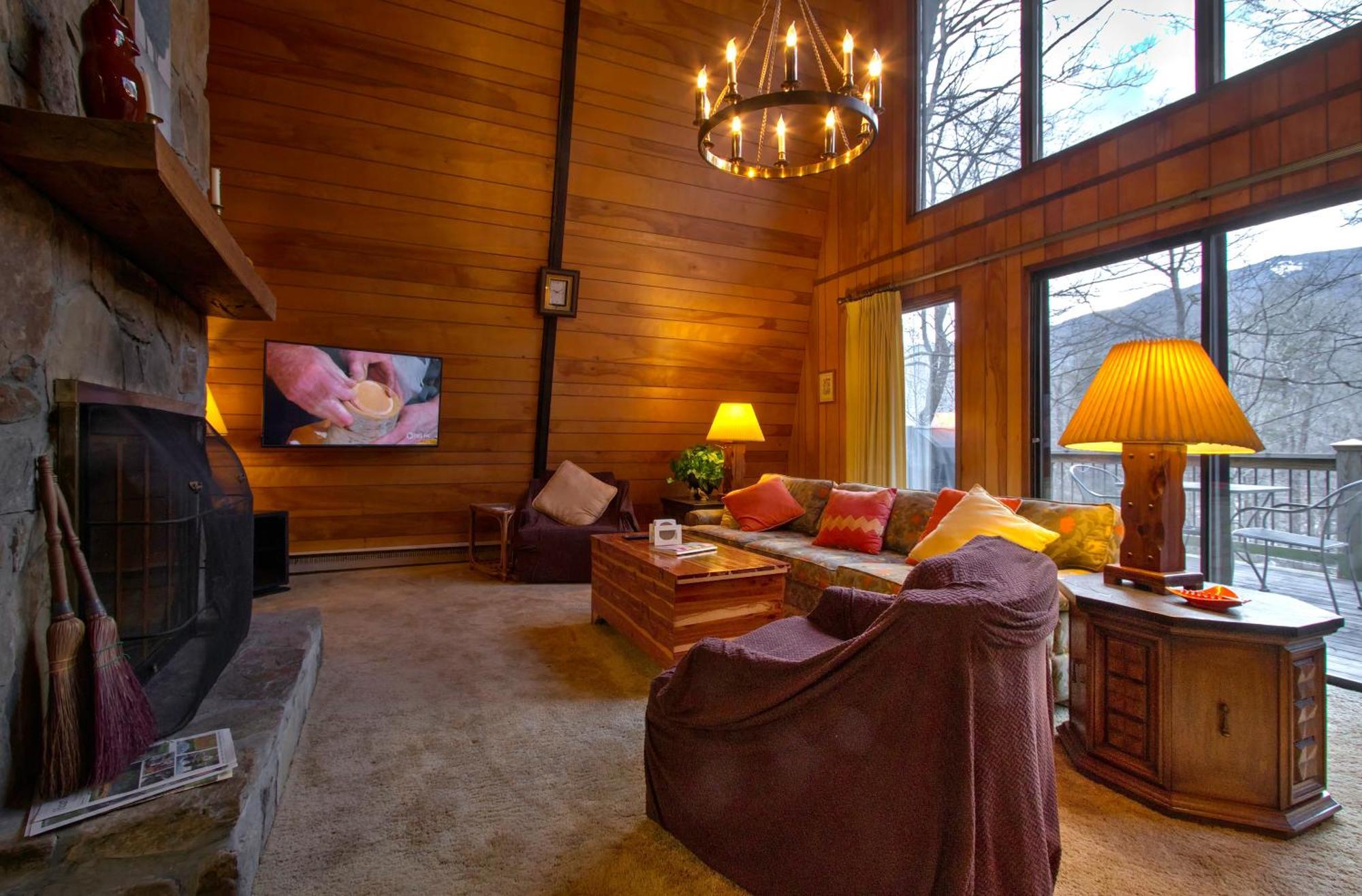 Mt Mitchell Cabin Rentals Burnsville Rom bilde