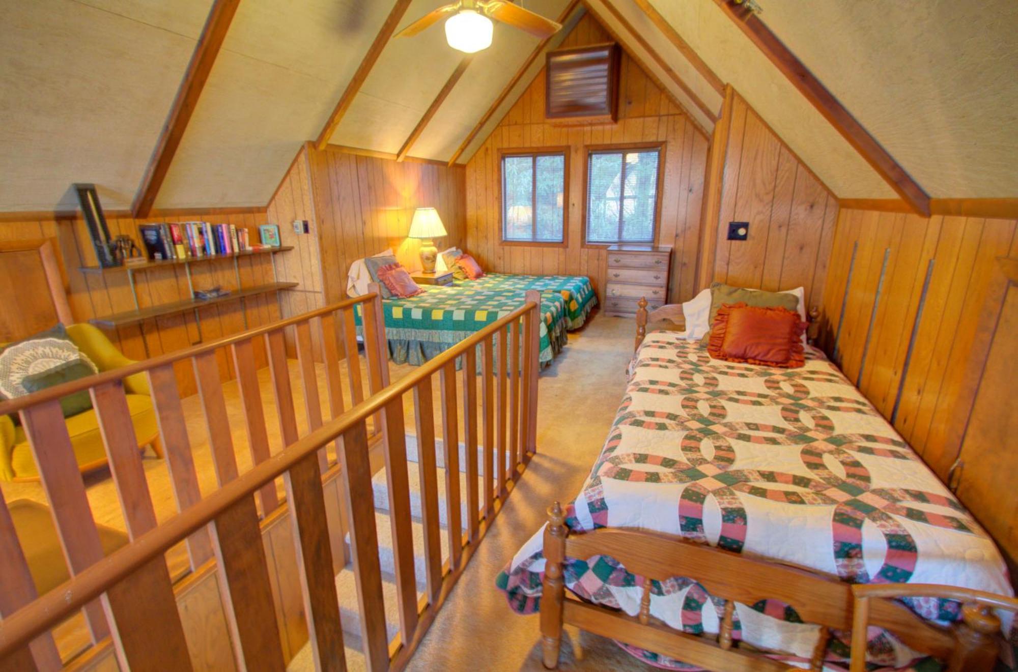 Mt Mitchell Cabin Rentals Burnsville Rom bilde