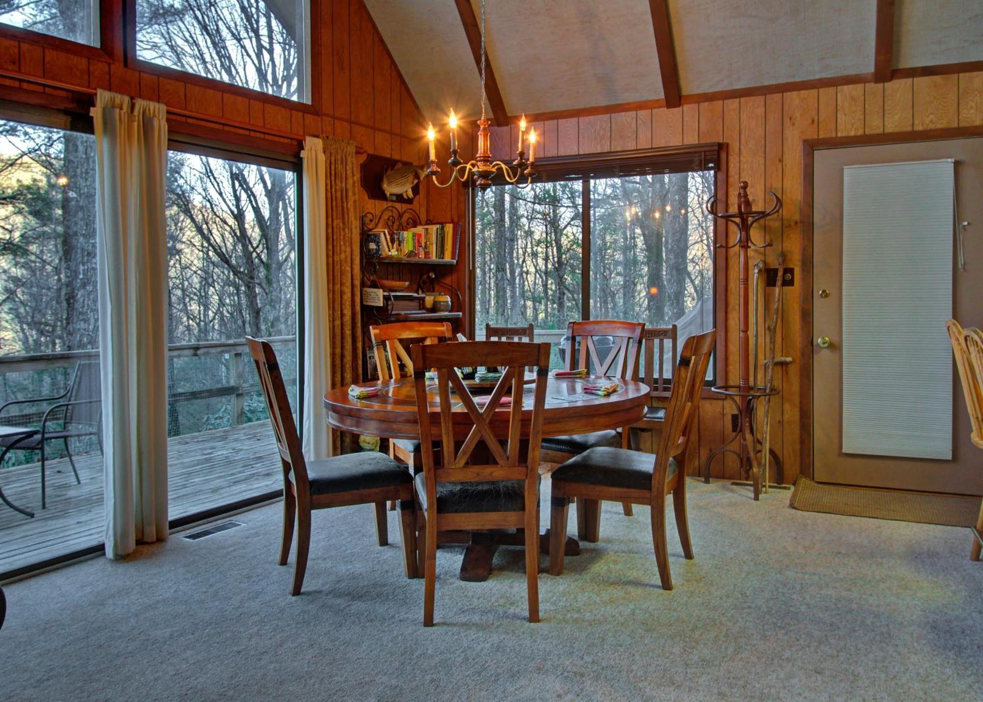 Mt Mitchell Cabin Rentals Burnsville Rom bilde